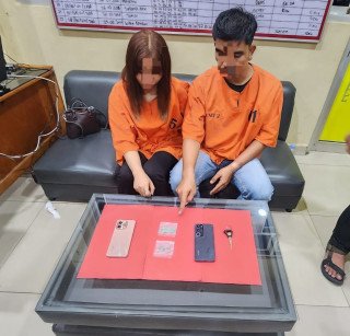 Dugaan Transaksi Ekstasi Terbongkar, Satresnarkoba Polres Dumai Amankan Dua Orang